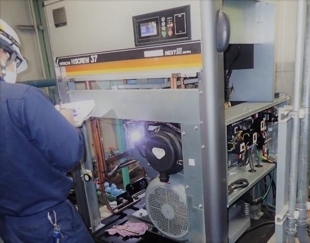 日立製コンプレッサー 型式:OSP-37M5